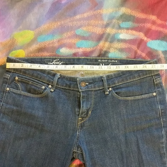 Levi's Slight Curve Skinny Jeans - Picture 2 of 8